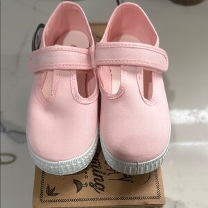 Cienta Mary Jane size 27